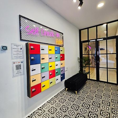 Georgetown Inn By Sky Hive Bagian luar foto