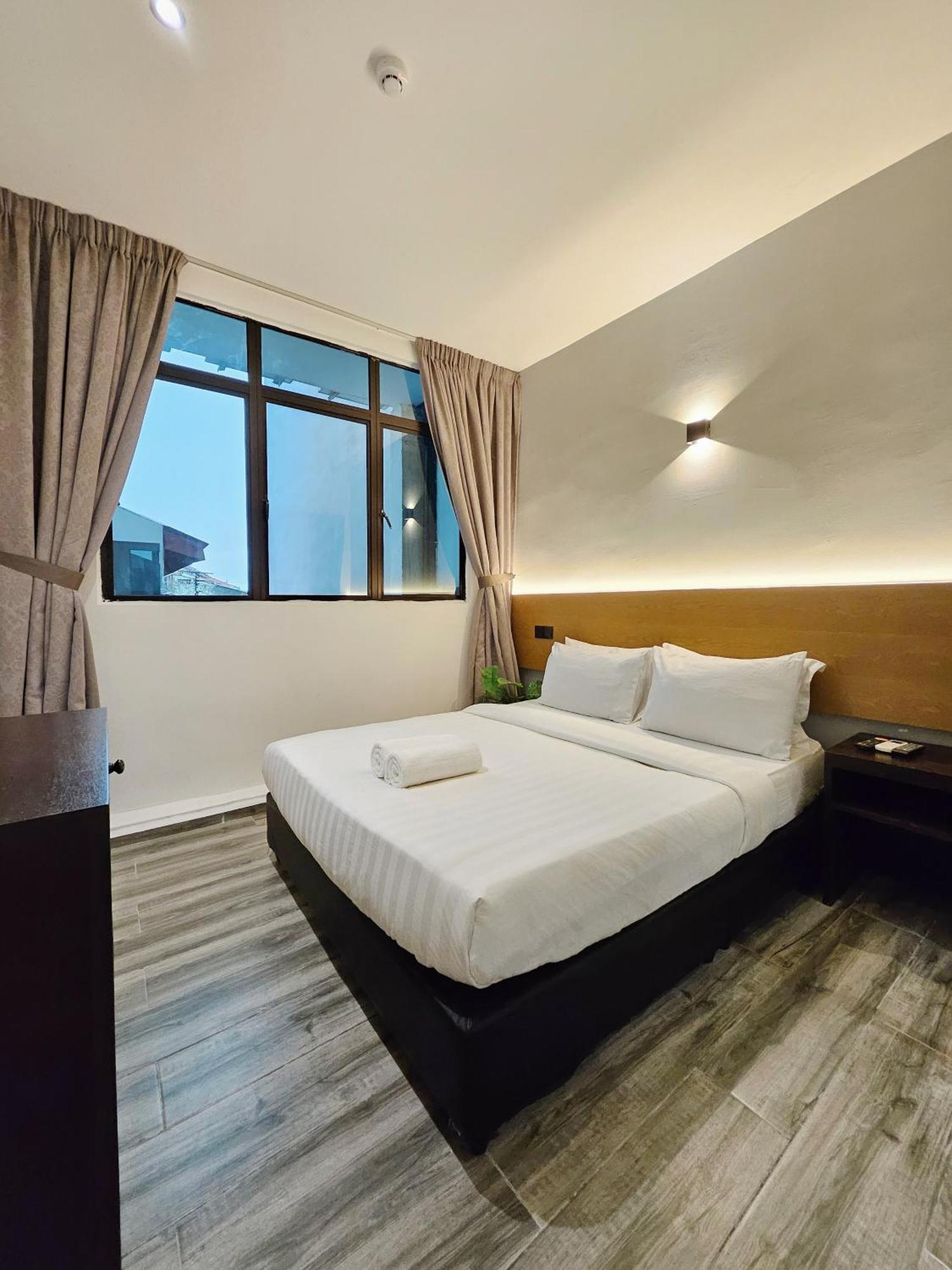 Georgetown Inn By Sky Hive Bagian luar foto
