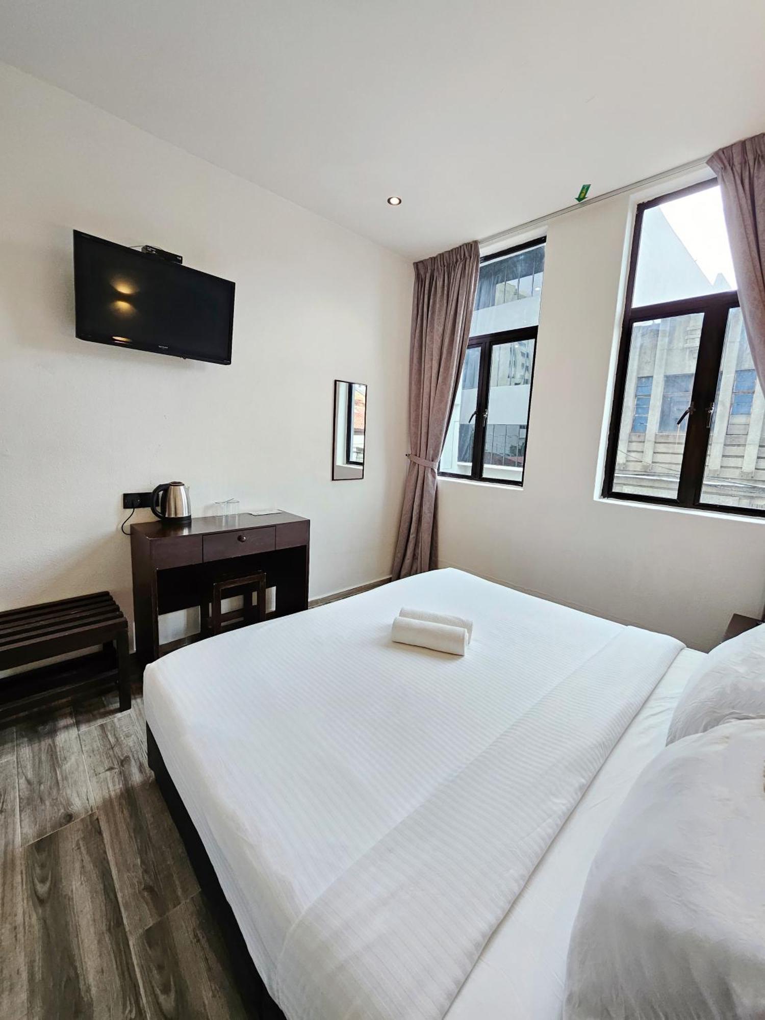 Georgetown Inn By Sky Hive Bagian luar foto