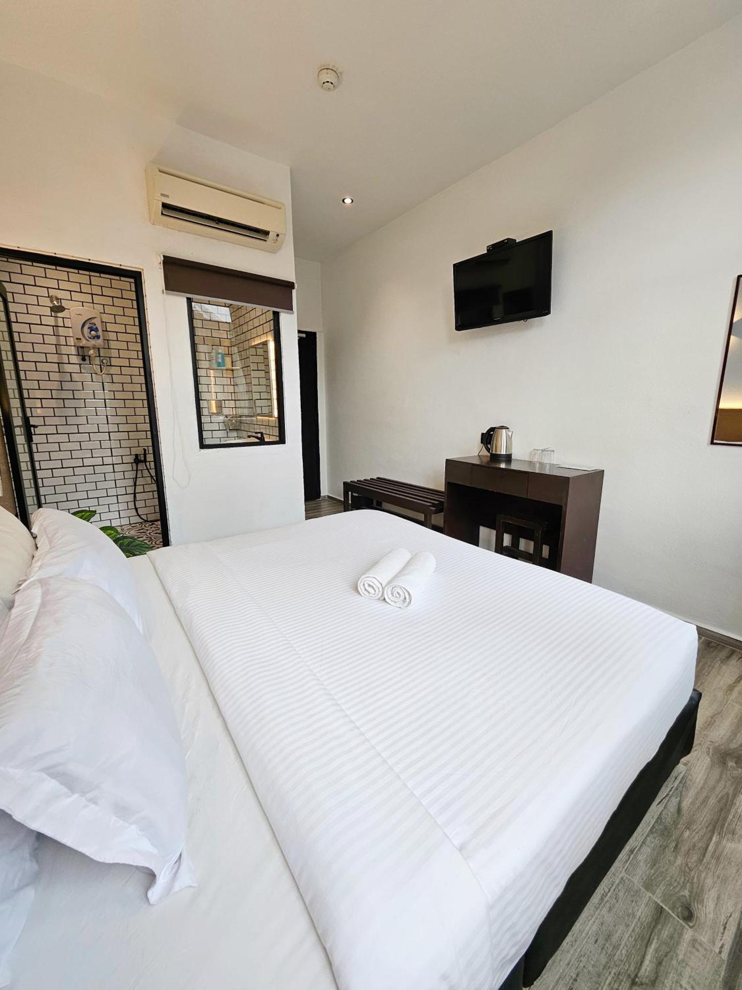 Georgetown Inn By Sky Hive Bagian luar foto