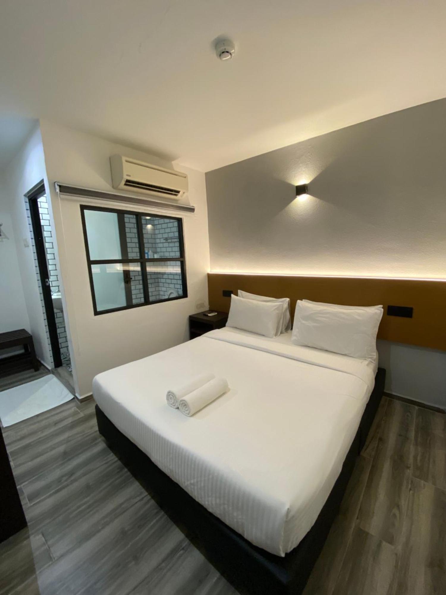 Georgetown Inn By Sky Hive Bagian luar foto