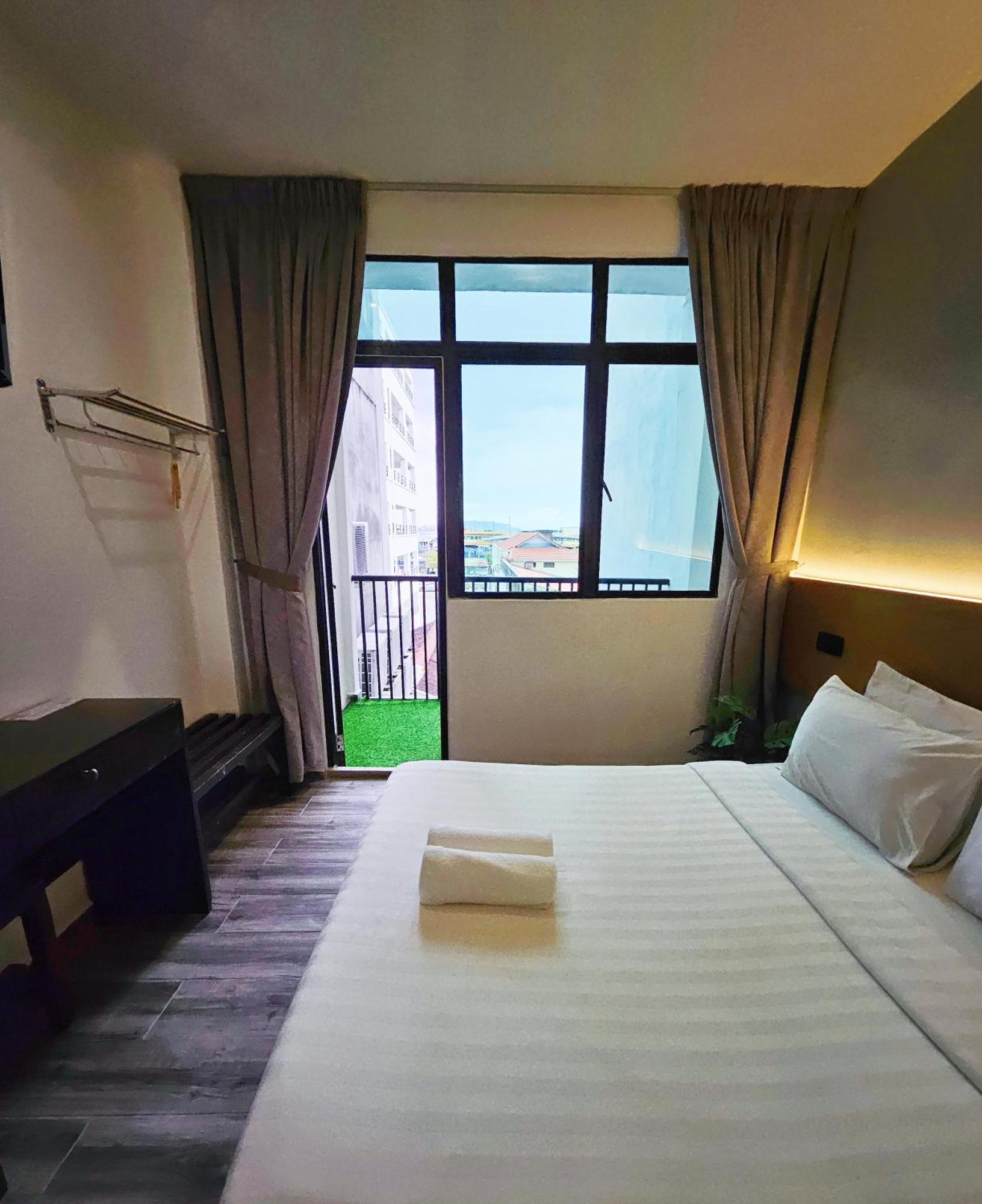 Georgetown Inn By Sky Hive Bagian luar foto