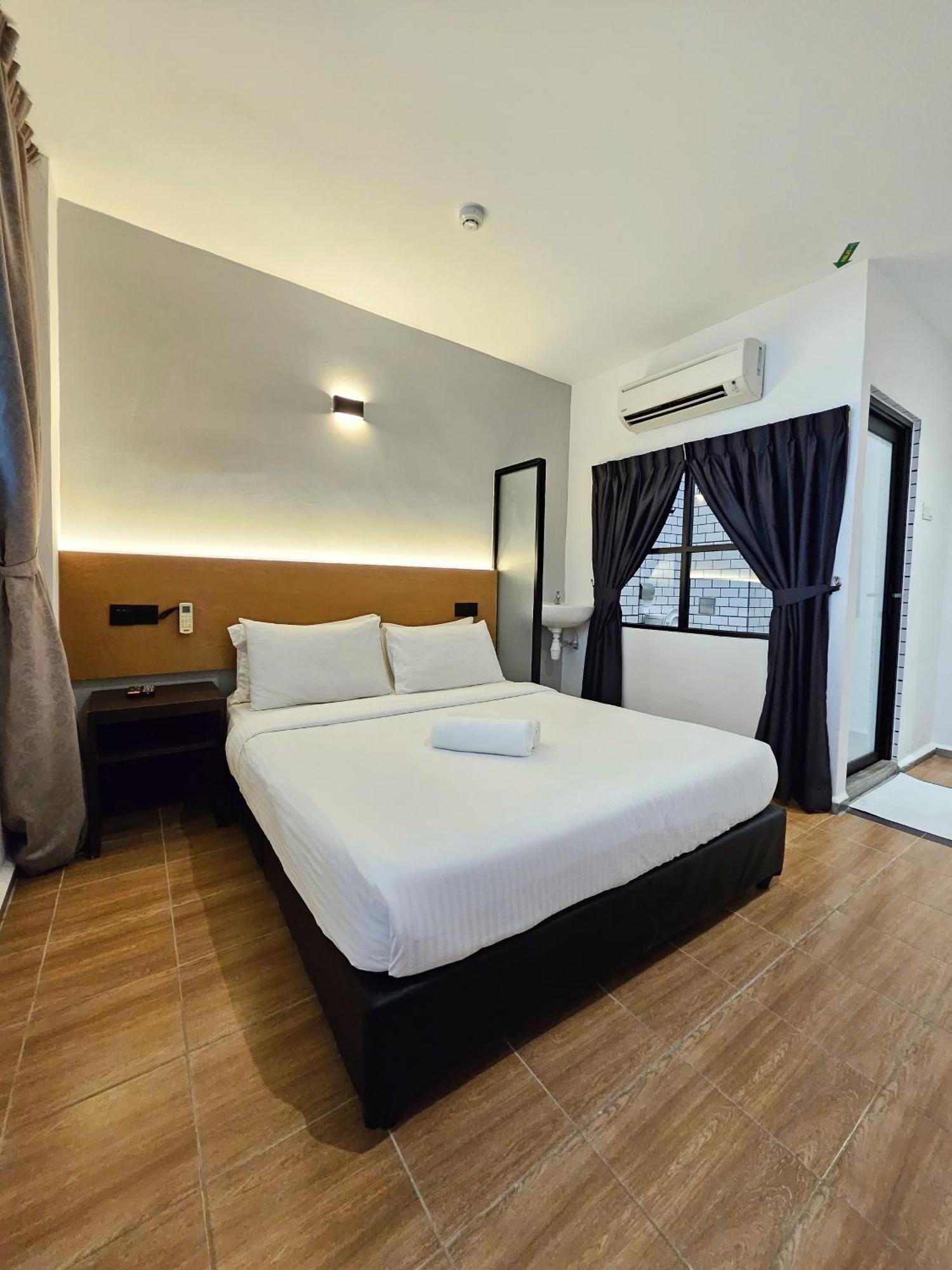 Georgetown Inn By Sky Hive Bagian luar foto