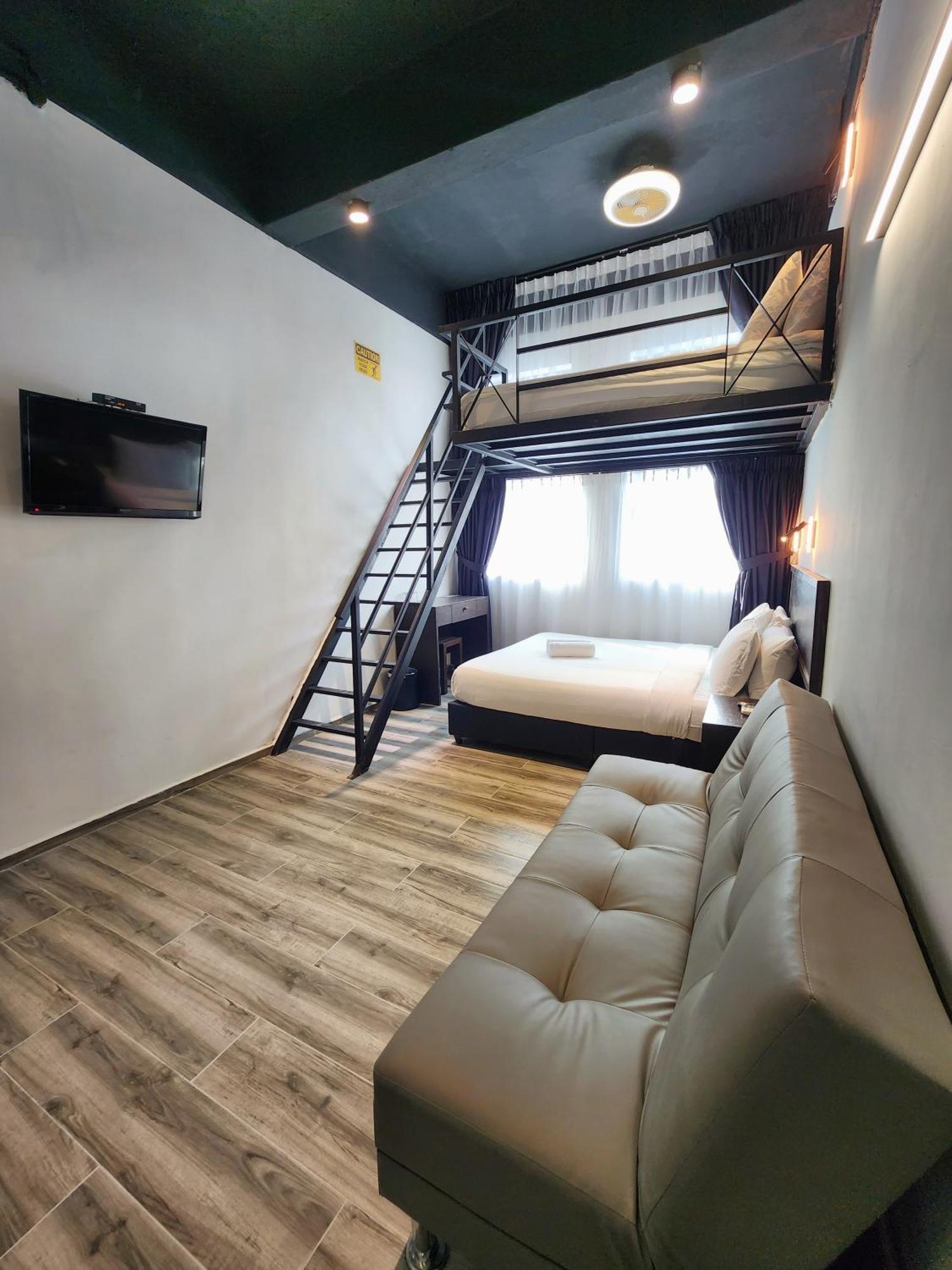 Georgetown Inn By Sky Hive Bagian luar foto